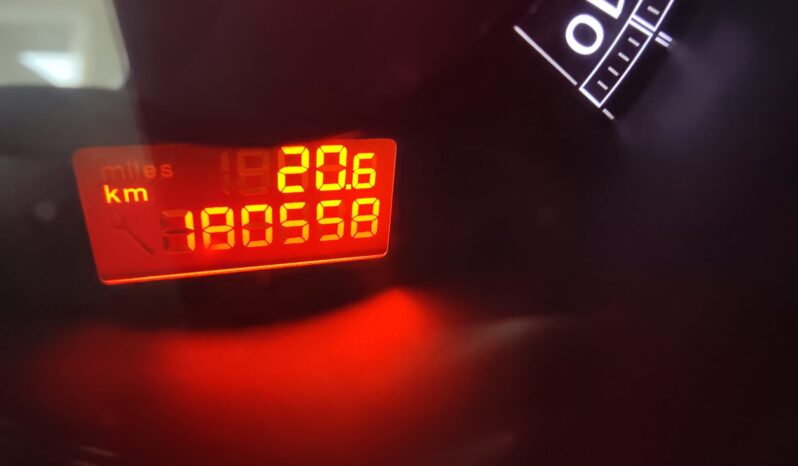 Peugeot 3008 HYbrid4 pieno