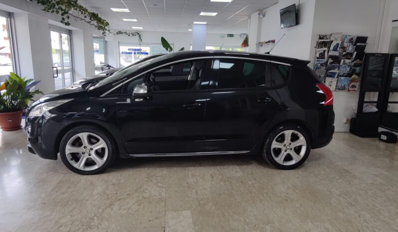 Peugeot 3008 HYbrid4 pieno
