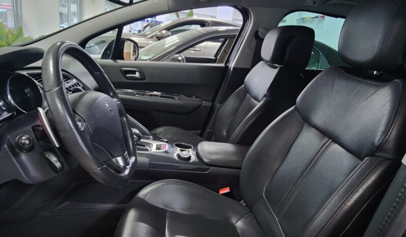 Peugeot 3008 HYbrid4 pieno