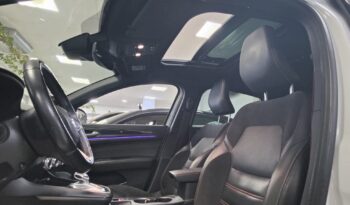 Renault Arkana Hybrid E-Tech 145 CV R.S. Line pieno