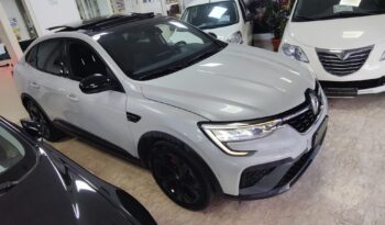 Renault Arkana Hybrid E-Tech 145 CV R.S. Line pieno