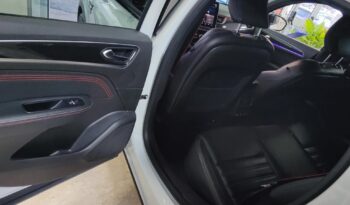 Renault Arkana Hybrid E-Tech 145 CV R.S. Line pieno