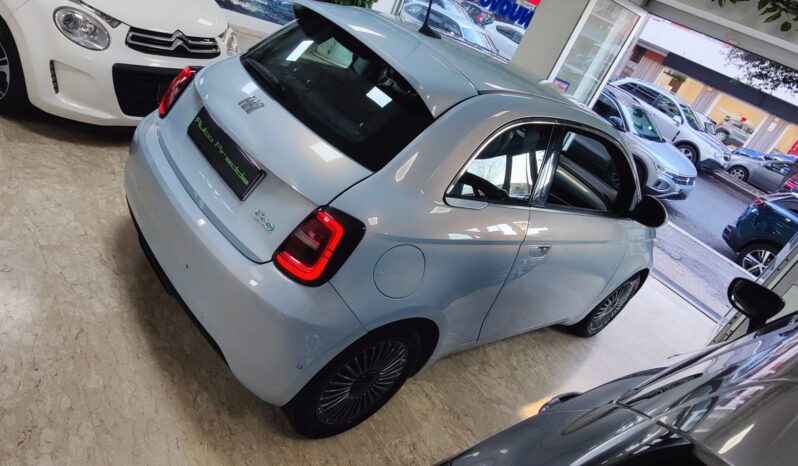 Fiat 500e Berlina 42 kWh pieno