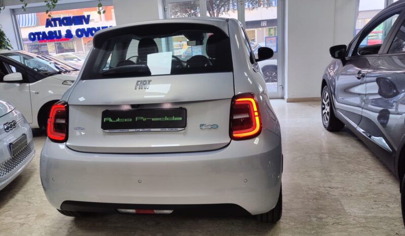 Fiat 500e Berlina 23,8 kWh Icon pieno