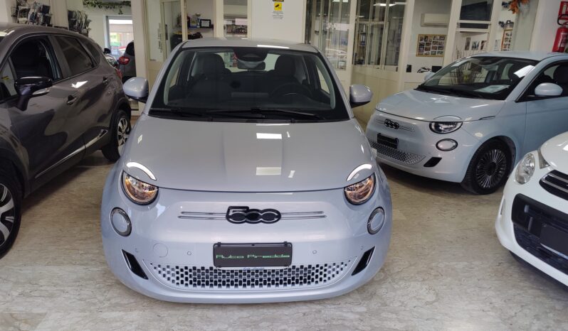 Fiat 500e Berlina 23,8 kWh Icon pieno