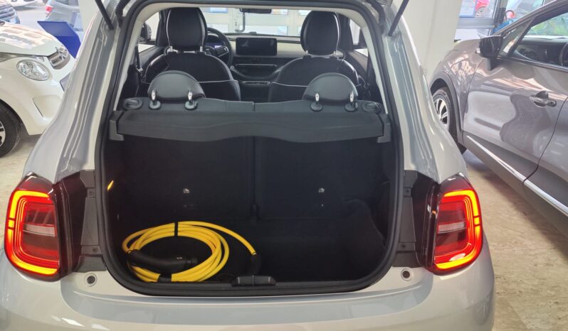 Fiat 500e Berlina 23,8 kWh Icon pieno