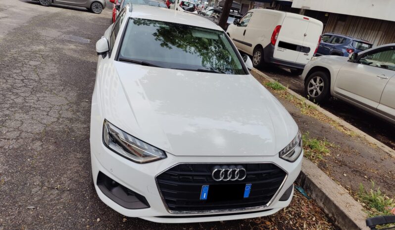 Audi A4 Avant 30 TDI S tronic Business Hybrid pieno