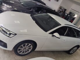 Audi A4 Avant 30 TDI S tronic Business Hybrid