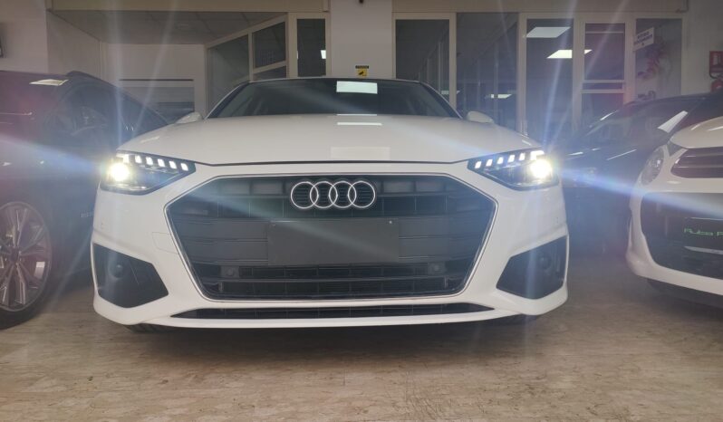 Audi A4 Avant 30 TDI S tronic Business Hybrid pieno