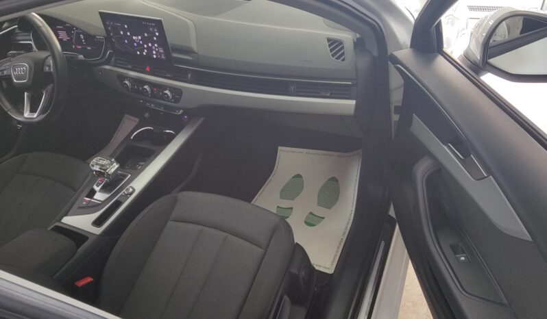 Audi A4 Avant 30 TDI S tronic Business Hybrid pieno