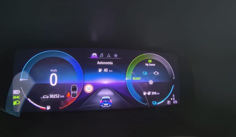 Renault Captur Plug-in Hybrid E-Tech 160CV pieno