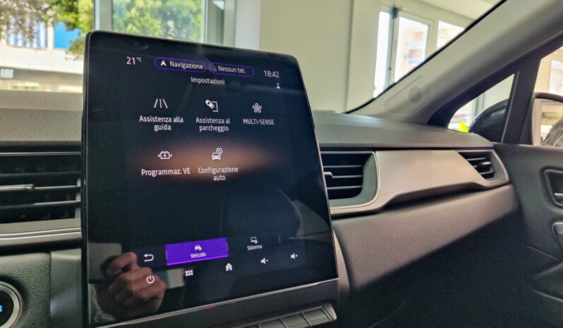 Renault Captur Plug-in Hybrid E-Tech 160CV pieno