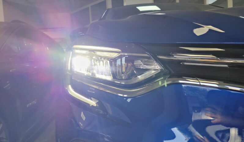 Renault Captur Plug-in Hybrid E-Tech 160CV pieno