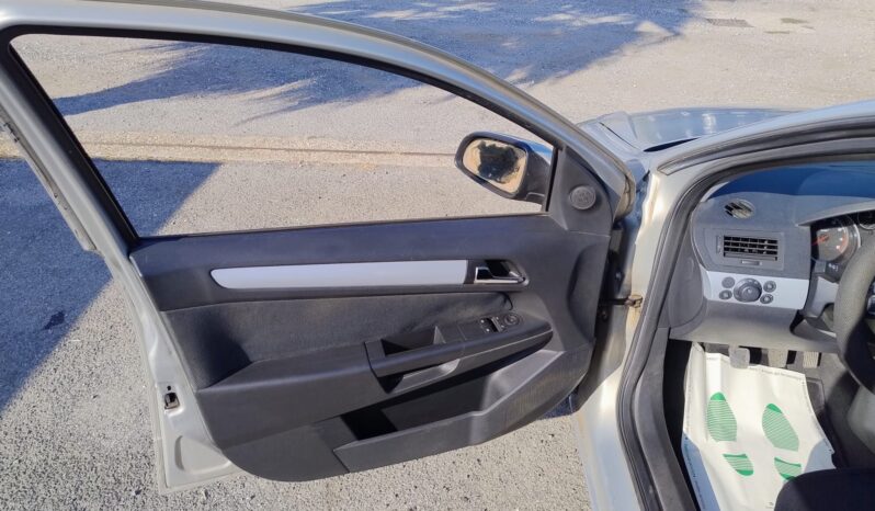 Opel Astra 1.4 16V Twinport Station Wagon pieno