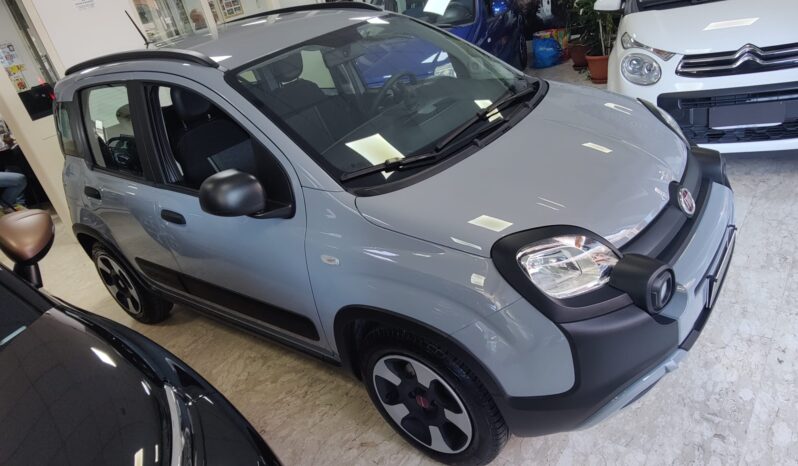 Fiat Panda Cross 1.0 Hybrid pieno