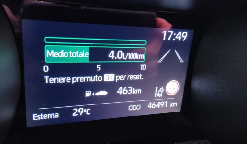 Toyota Yaris 1.5 Hybrid 5 porte Premiere pieno
