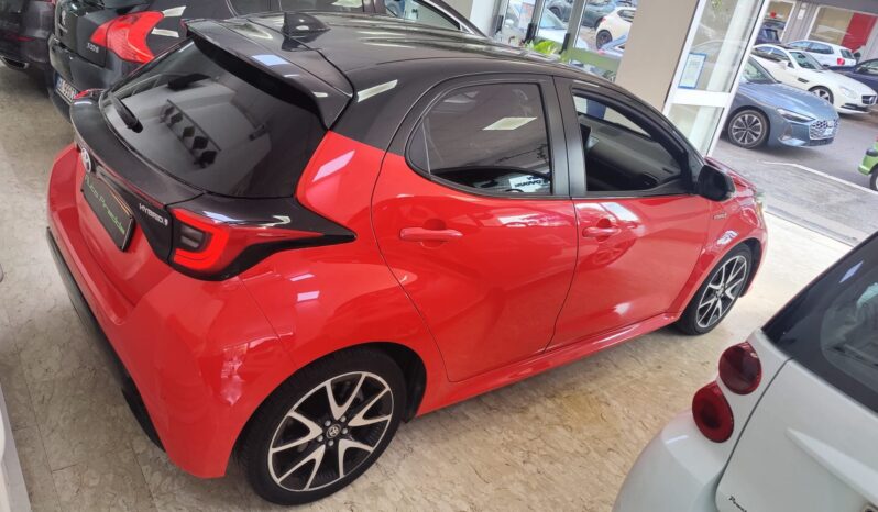 Toyota Yaris 1.5 Hybrid 5 porte Premiere pieno