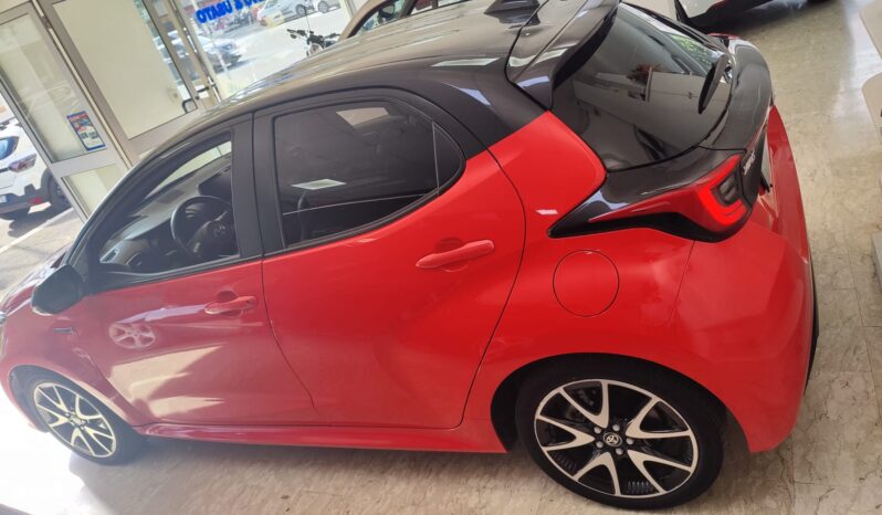 Toyota Yaris 1.5 Hybrid 5 porte Premiere pieno