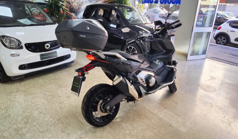 Honda X-ADV 750 Crossover pieno