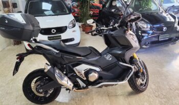 Honda X-ADV 750 Crossover pieno