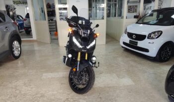 Honda X-ADV 750 Crossover pieno