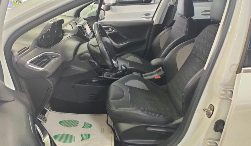 Peugeot 2008 BlueHDi 100 Allure pieno