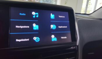 Peugeot 2008 BlueHDi 100 Allure pieno
