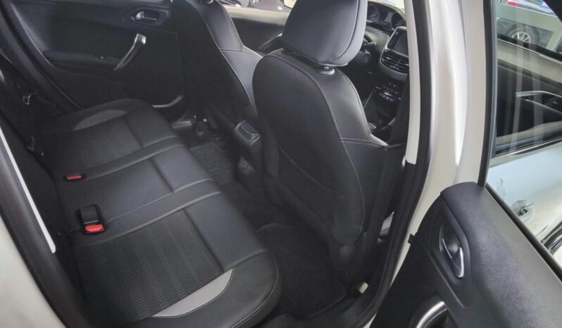 Peugeot 2008 BlueHDi 100 Allure pieno