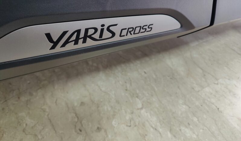 Toyota Yaris Cross 1.5 Hybrid E-CVT GR SPORT pieno