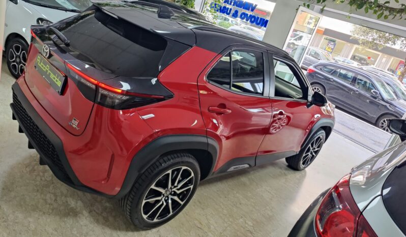 Toyota Yaris Cross 1.5 Hybrid E-CVT GR SPORT pieno