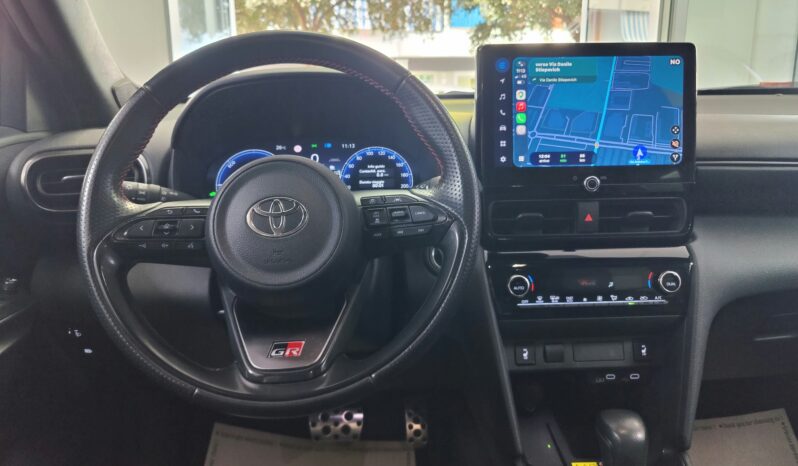 Toyota Yaris Cross 1.5 Hybrid E-CVT GR SPORT pieno